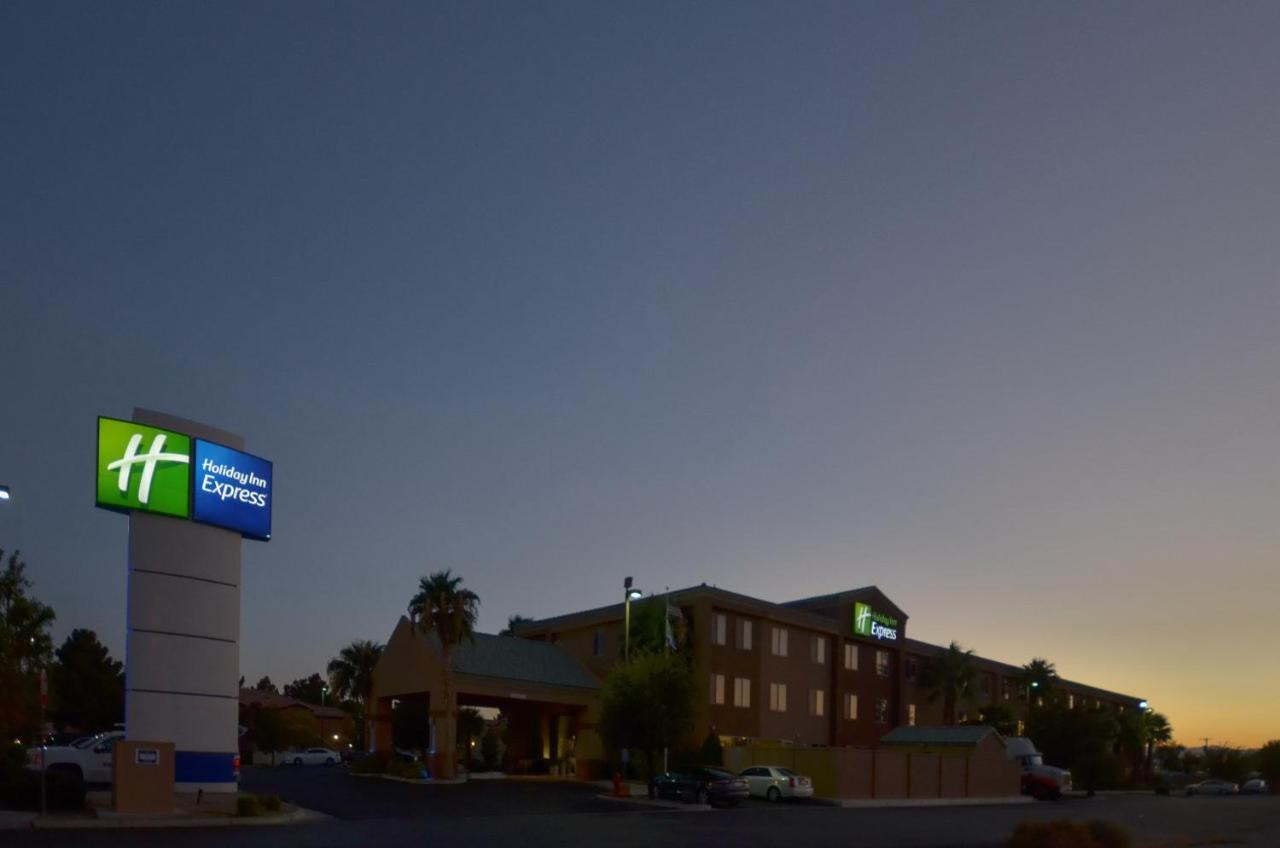Express Vegas-nellis Hotel