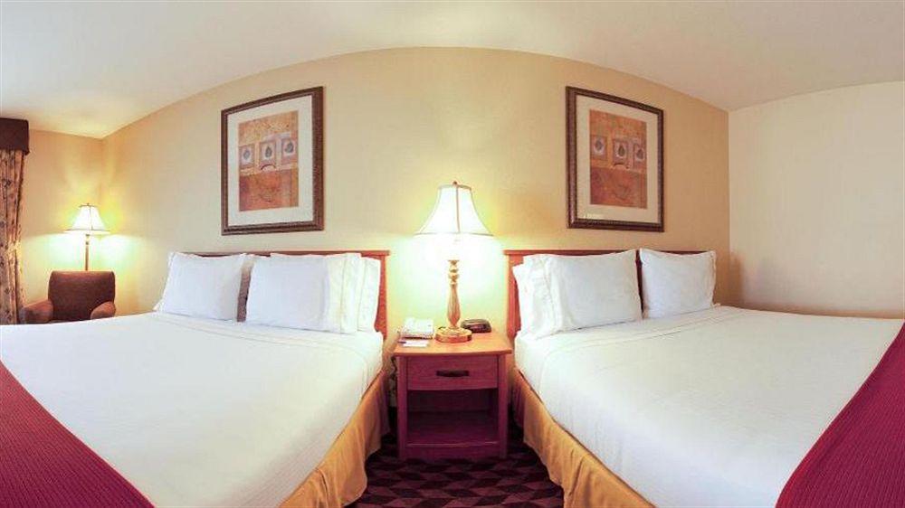 Express Vegas-nellis 3*
