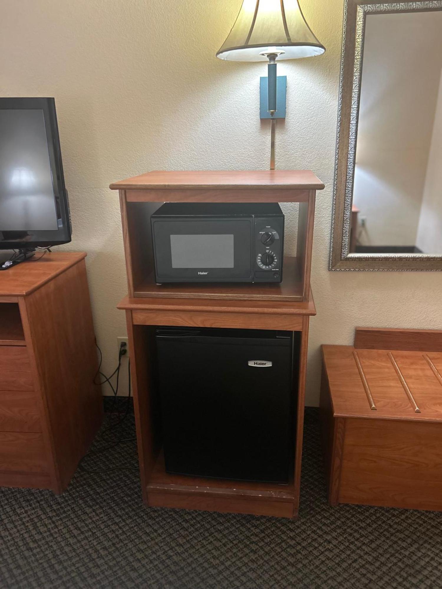 Express Vegas-nellis Hotel