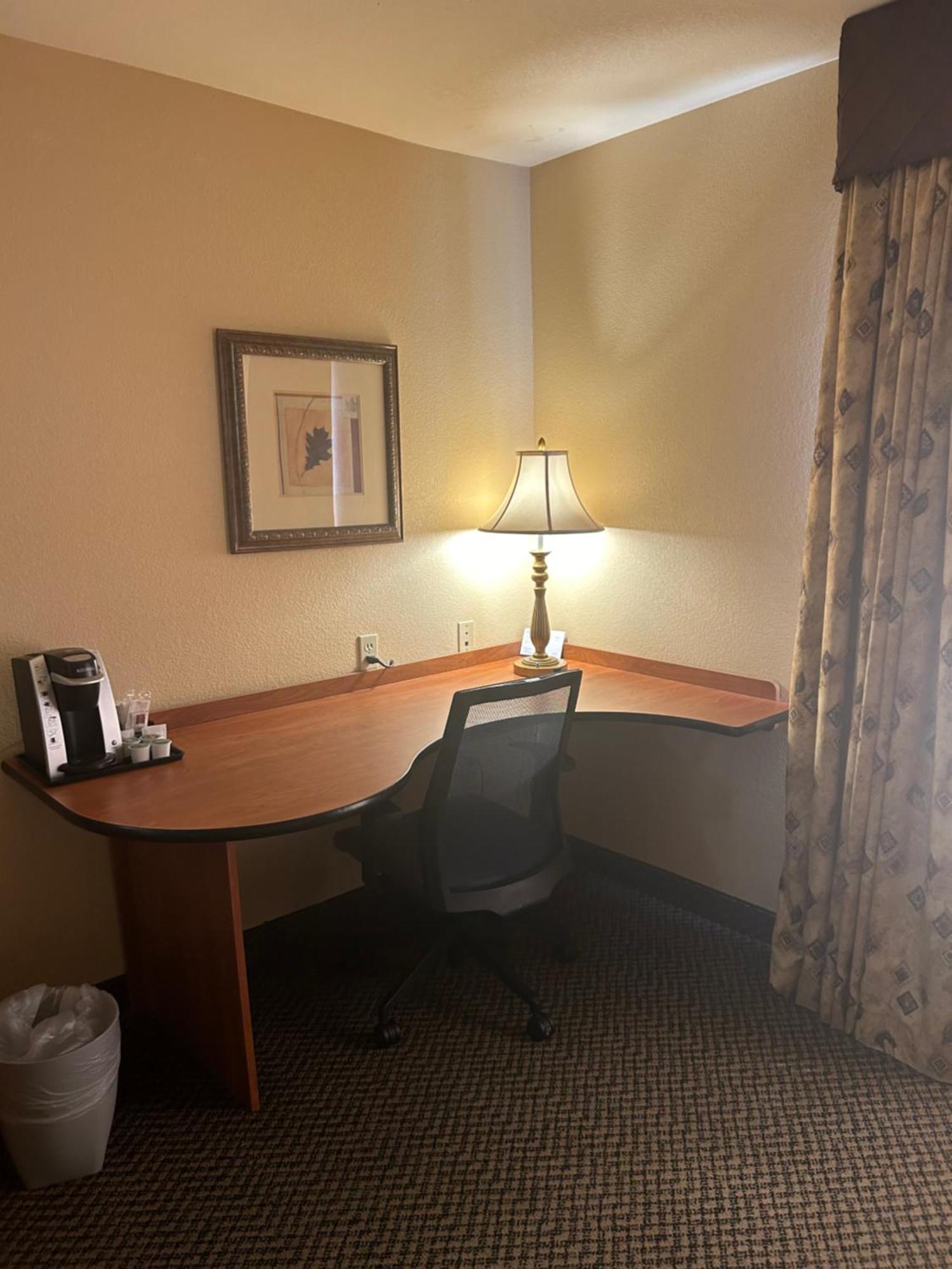 Hotel Express Vegas-nellis 3*