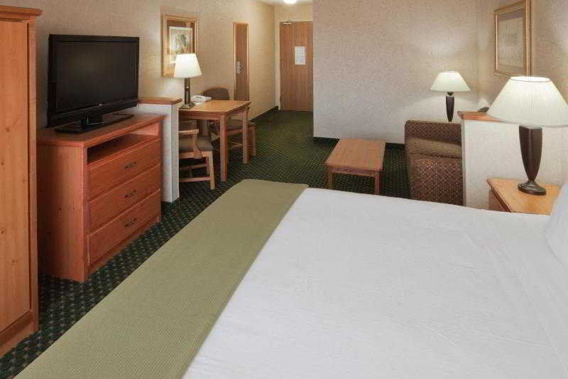 Express Vegas-nellis Hotel
