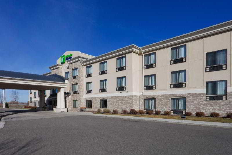 Express Vegas-nellis Hotel 3*